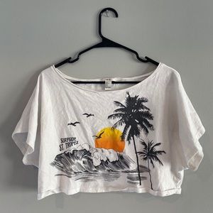 Forever 21 graphic cropped tee